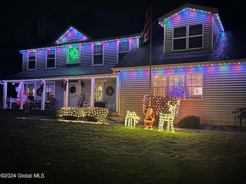3rd image of 109 Farr Lane