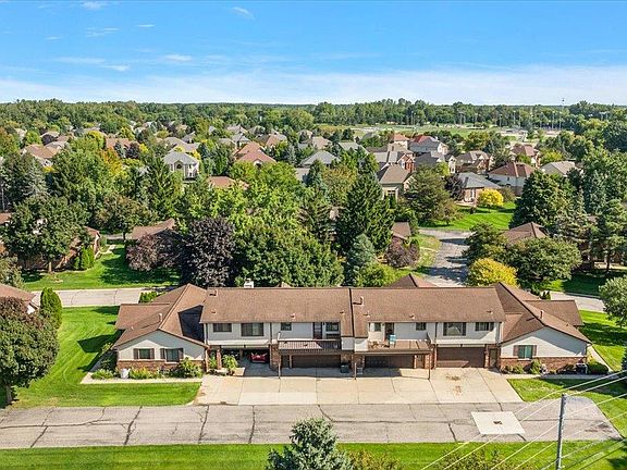 4th image of 2346 London Bridge Dr Unit 62