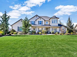 7127 S Pear Blossom Way, Meridian, ID 83642