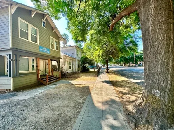 **Summer 2027 - Reserve Now** Great location at 4th and Ivy Street