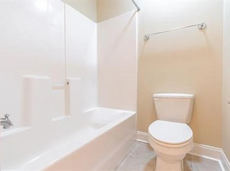 90 Cypress Cir — Photo 3