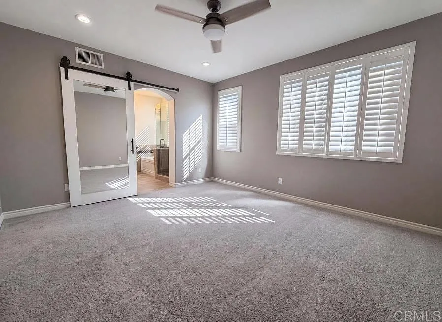 3 bed, 12.0 bath, 9999 sqft, $2,000 — Photo 4