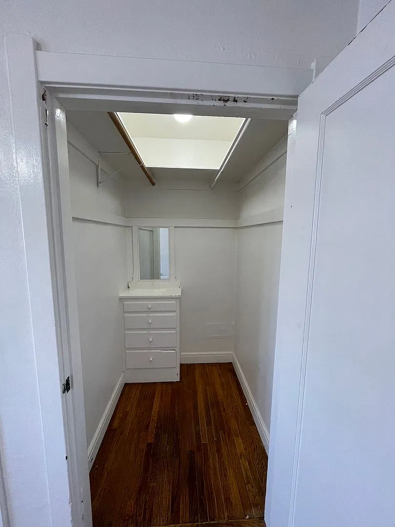 Charming Midtown Studio - 24th Street & J Street — Photo 4