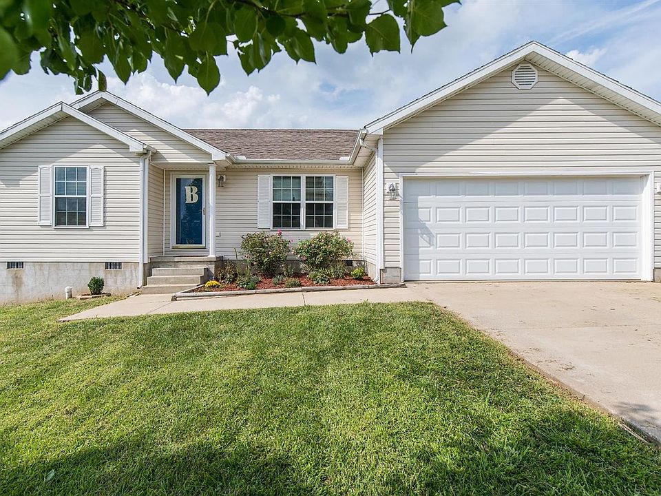 1st image of 332 Woodland Ln