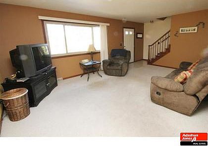 2nd image of 265 Bayberry Ln