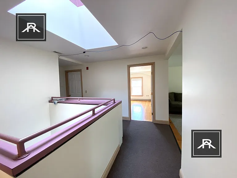 125 Vernon St #4 — Photo 9