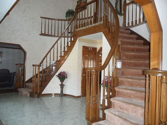 3rd image of 242 Bradford Ave