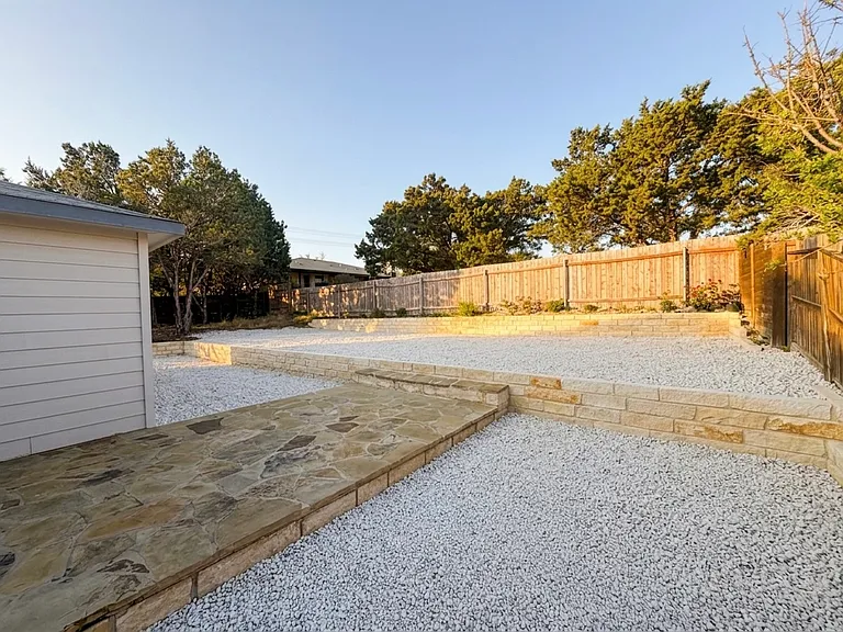 4300 Liberty Ln — Photo 17
