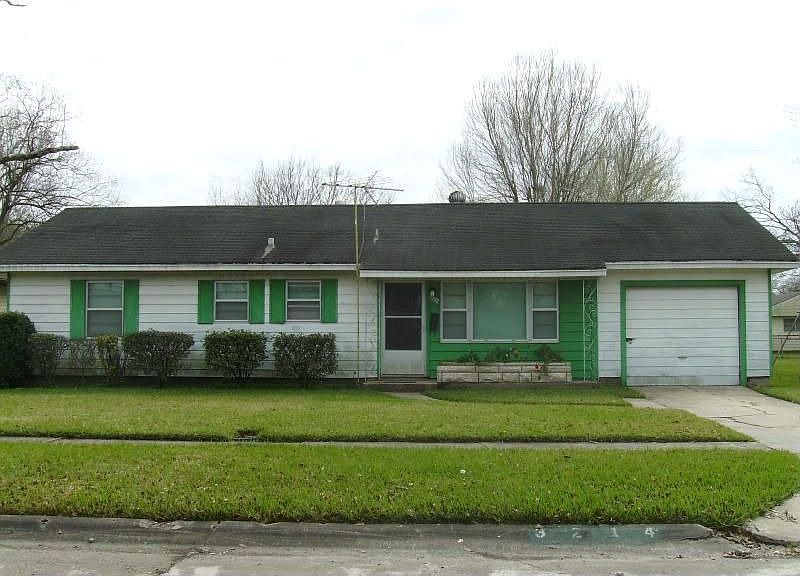 1st image of 3214 Albemarle Dr