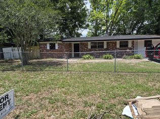 7205 Karenita Dr, Jacksonville, FL 32210