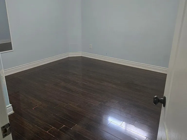 21 Rouge St — Photo 5