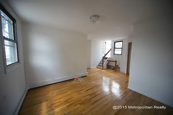 Rented by Metropolitan Realty | media 3