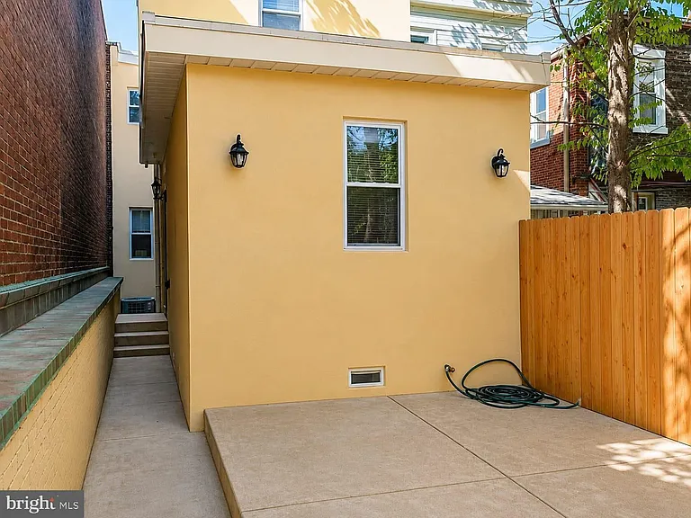 5148 Sansom St — Photo 6