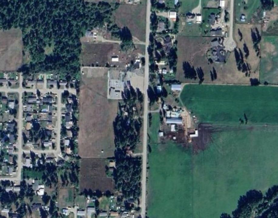 2nd image of 423 Whitevale Rd