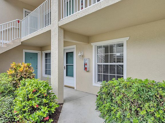 3rd image of 25735 Lake Amelia Way Unit 102