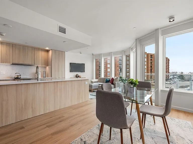 120 Nantasket Ave #305 — Photo 8