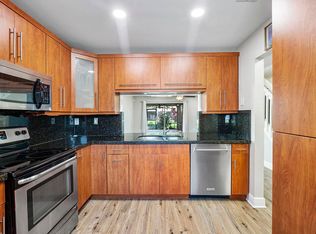 10723 NW 10th St, Hollywood, FL 33026