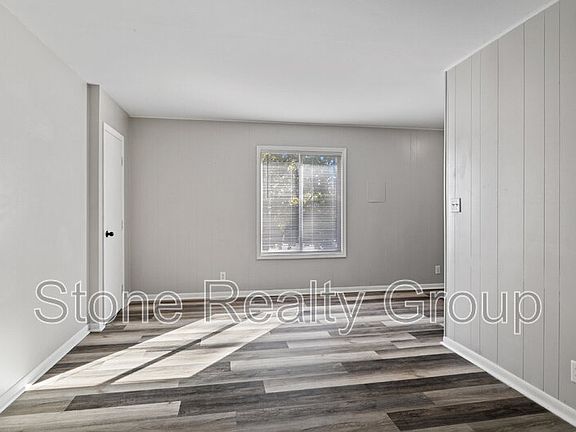 3rd image of 1800 N 6th 1/2 St APT 21B