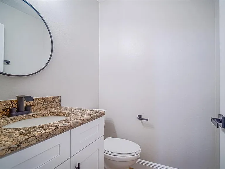 1020 Woodsong Way — Photo 12