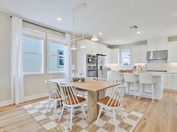 27536 Grand Fir Way, Valencia, CA 91381