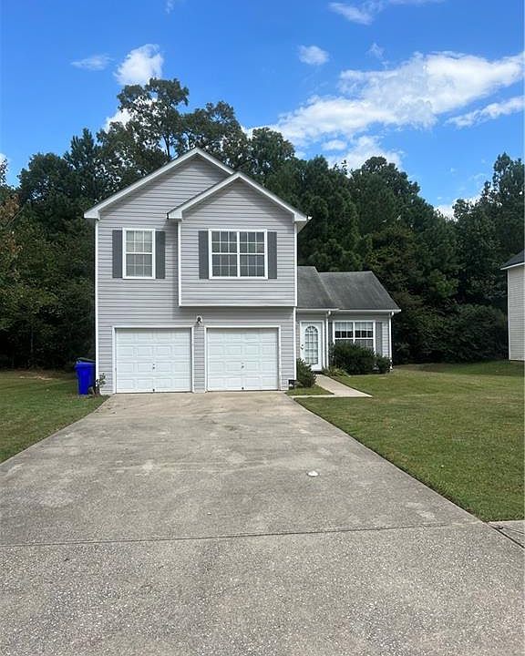1st image of 1618 Village Place Cir NE