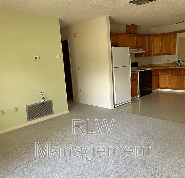 44 S Kentucky Ave — Photo 23
