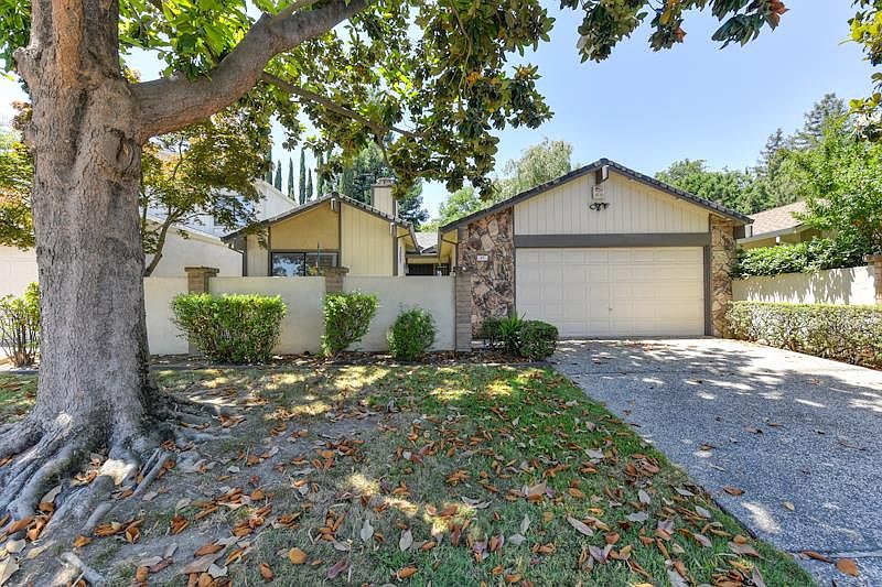 1st image of 47 Petrilli Cir