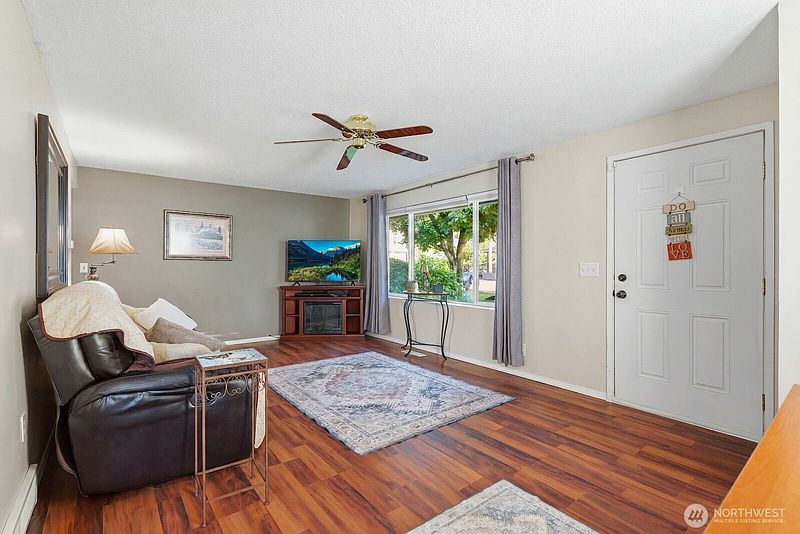 3rd image of 33620 SE 43rd Street