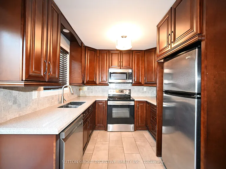 39 Jones Dr #UPPER — Photo 8