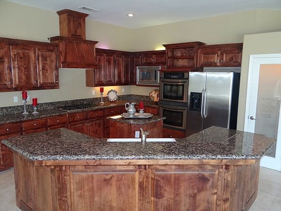 4th image of 1809 Camborne Ct