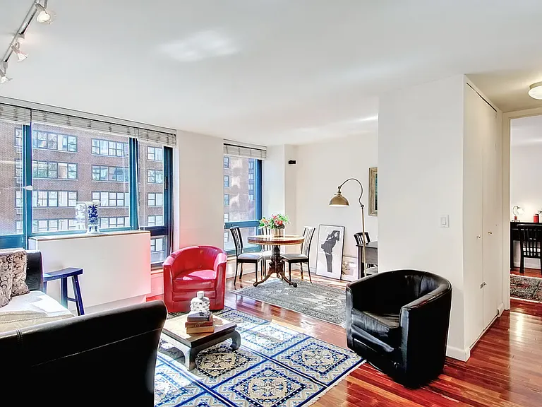 1 Irving Pl #V8B — Photo 6