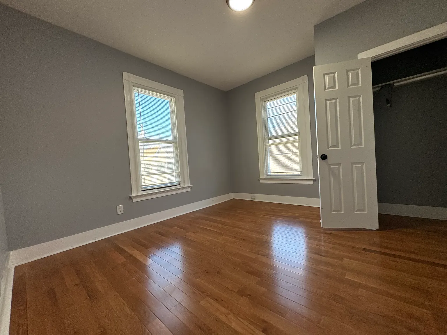 3 bed, 1143 sqft, $1,900 — Photo 4