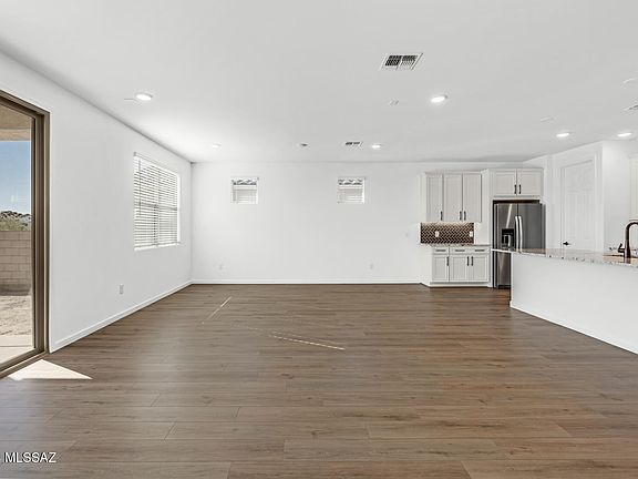 4th image of 10765 W Larkhill Dr