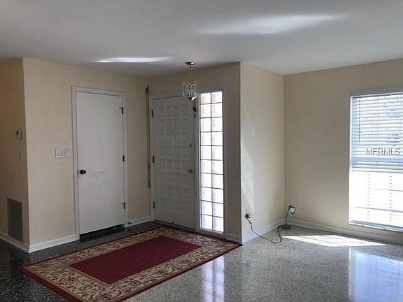 3rd image of 5102 Rolling Hill Ct