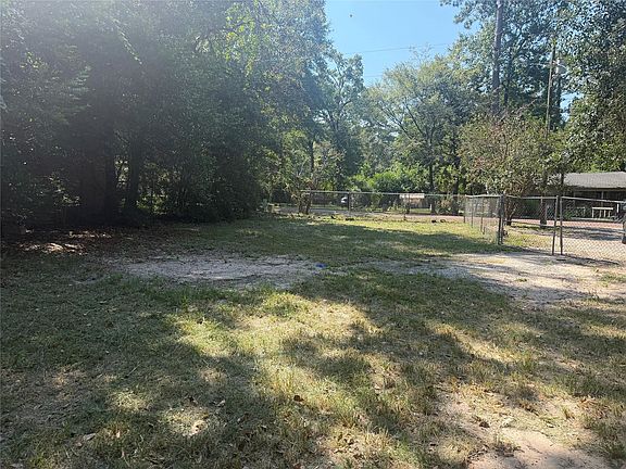 3rd image of 16423 Stinson Ln