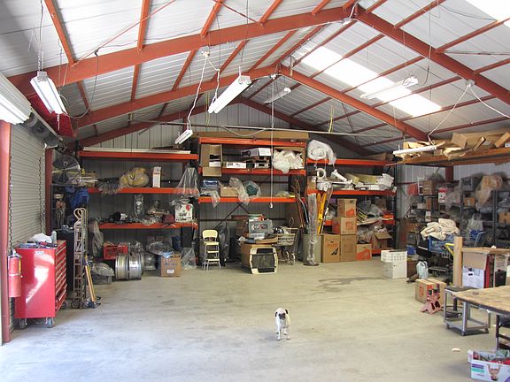 Large Shelves Included