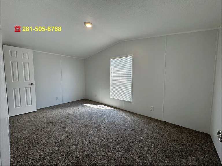 16206 Wood Dr — Photo 5