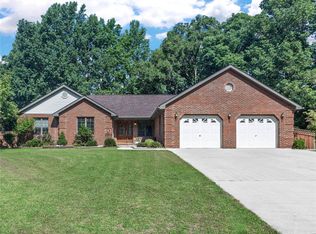 3 Wrenwood Ct, Collinsville, IL 62234