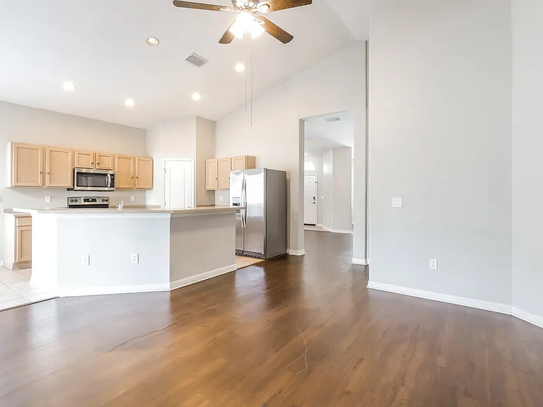 3832 Washburn Pl — Photo 4
