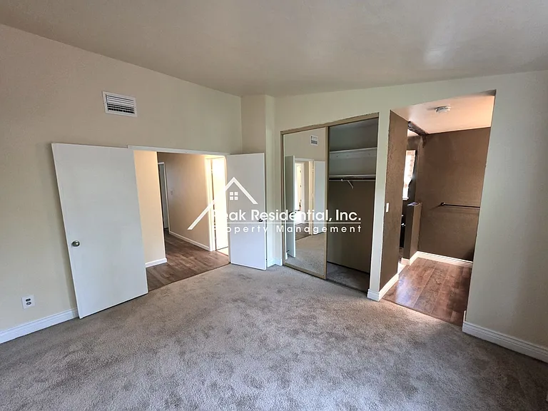 6249 Sunmist Way — Photo 22