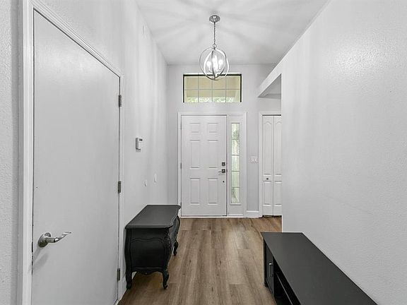 2nd image of 1365 Shootingstar Ln
