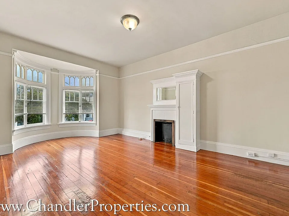 1135 Masonic Ave