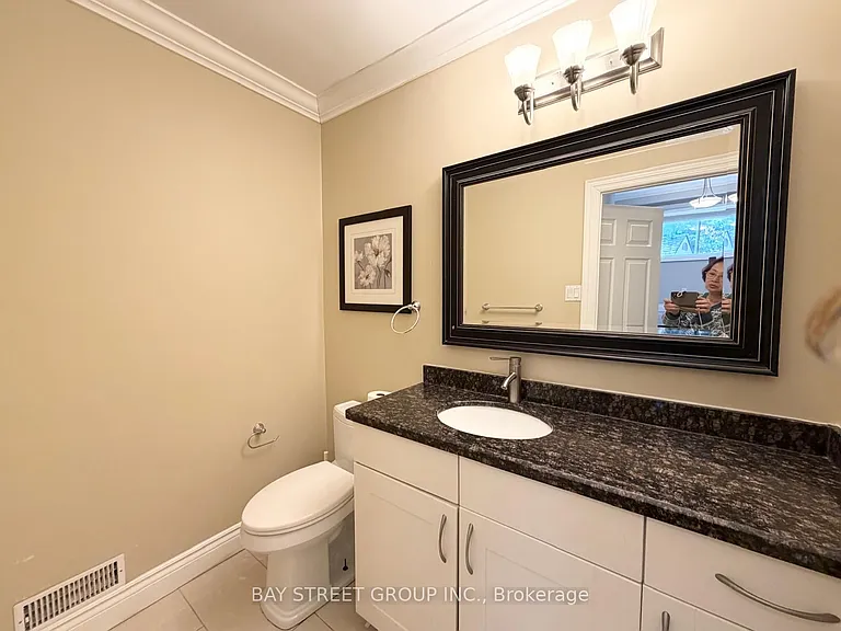 3620 Cherrington Cres — Photo 3