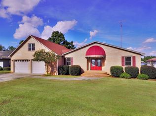 1159 Waters Edge Dr, Summerton, SC 29148