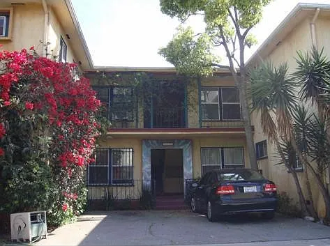 7930 Willoughby Ave #7