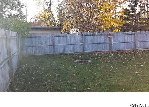3rd image of 222 McKinley St