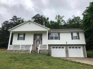 1074 W Vann Rd, Greeneville, TN 37743