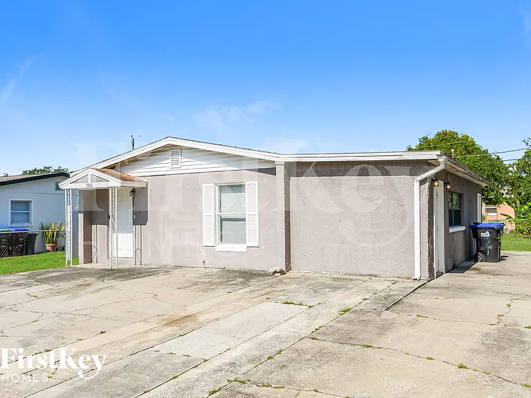 7706 Aviano Ave — Photo 2