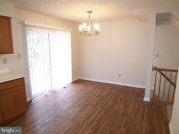 5th image of 346 Woodland Green Ct