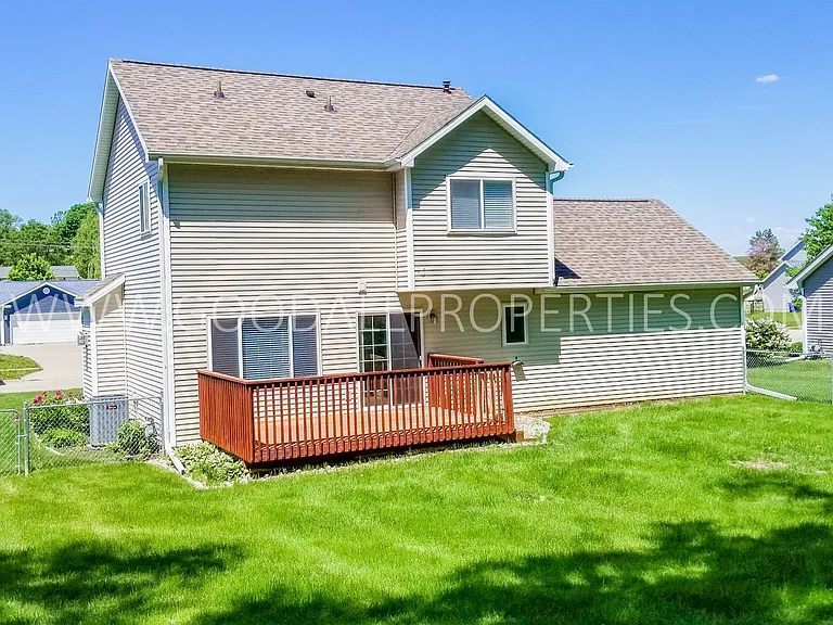 2420 Pine Ct — Photo 25